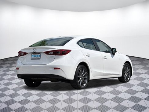 Used 2018 MAZDA MAZDA3 Grand Touring w/ Premium Equipment Package image 8