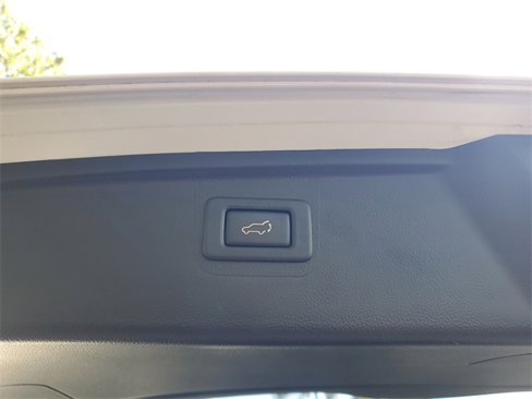 Used 2019 Subaru Outback 2.5i Limited image 8