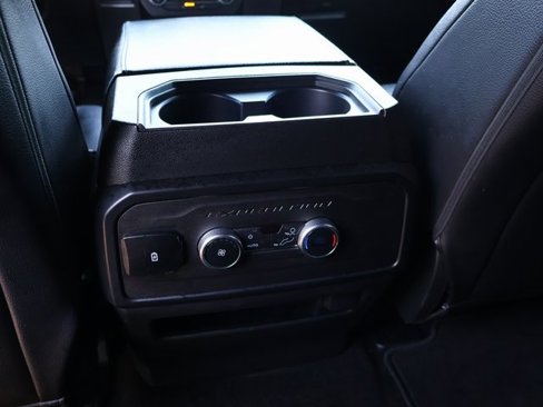 Used 2021 Ford Expedition XLT image 13
