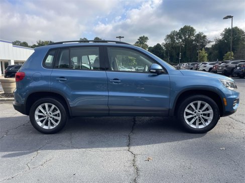 Used 2017 Volkswagen Tiguan Limited image 2