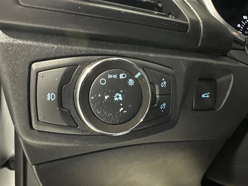 Used 2020 Ford Fusion Titanium image 29