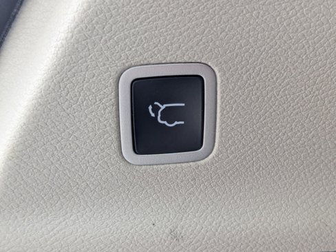 Used 2021 Chrysler Pacifica Touring-L image 33