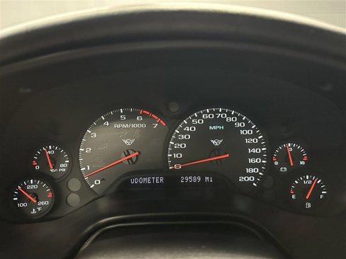 Used 2000 Chevrolet Corvette Coupe image 25