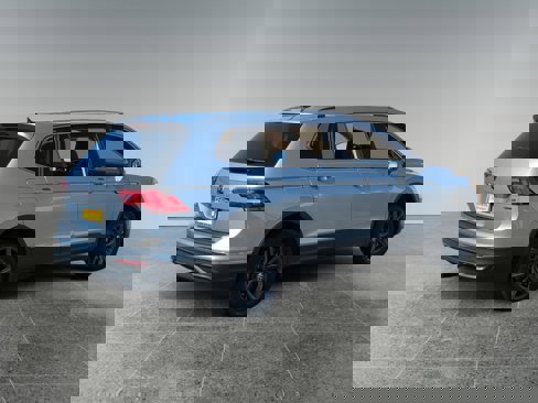 Used 2023 Volkswagen Tiguan SE image 5