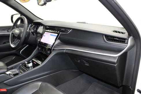 Used 2024 Jeep Grand Cherokee Limited 4xe image 22