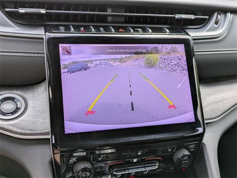 Certified 2023 Jeep Grand Cherokee Limited image 19