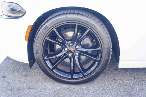 Used 2018 Dodge Charger SXT Plus w/ Blacktop Package image 9