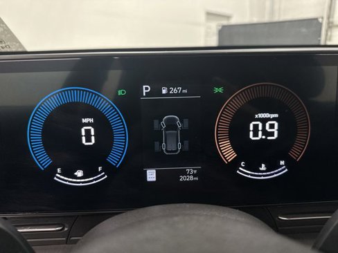 Used 2024 Hyundai Kona SEL image 15