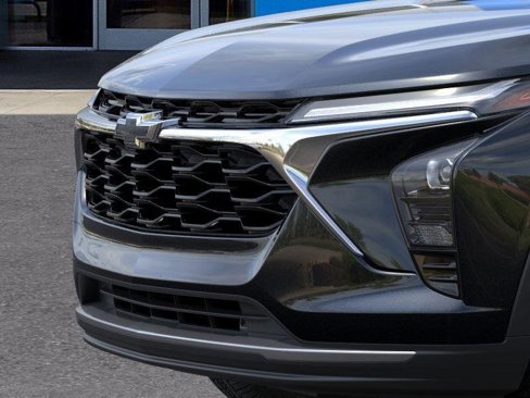 New 2025 Chevrolet Trax LT w/ Driver Confidence Package image 13
