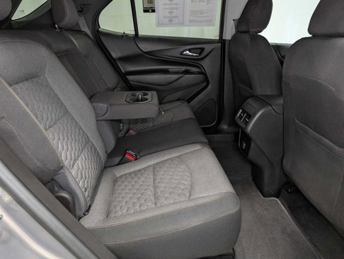 Used 2018 Chevrolet Equinox LT image 38