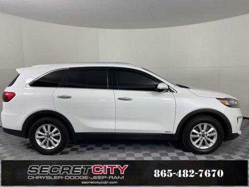 Used 2020 Kia Sorento LX w/ LX I4 Convenience Package image 8