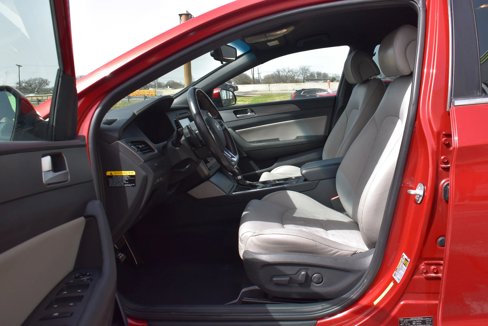 Used 2017 Hyundai Sonata Sport 2.0T image 17