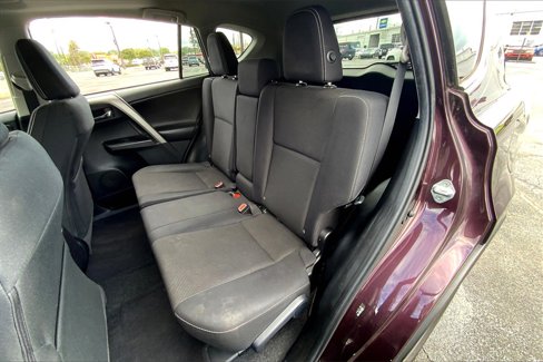 Used 2018 Toyota RAV4 XLE image 27