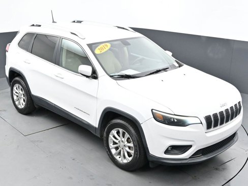 Used 2019 Jeep Cherokee Latitude w/ Popular Appearance Group image 36