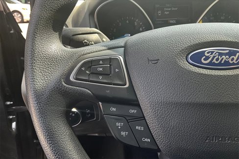 Used 2016 Ford Focus SE image 11