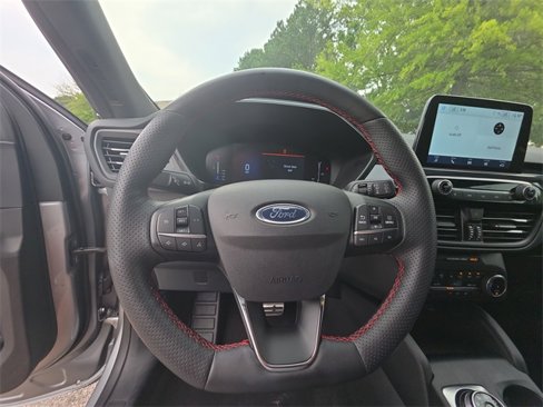 Used 2024 Ford Escape ST-Line image 14