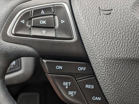 Used 2019 Ford Escape Titanium image 18