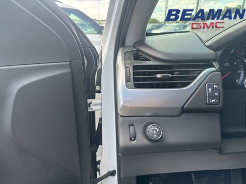 Used 2017 Chevrolet Tahoe Premier image 13