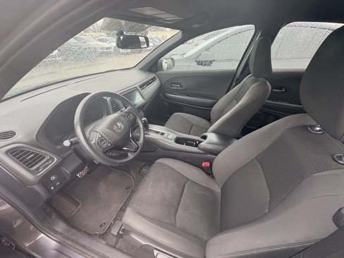 Used 2020 Honda HR-V Sport image 2