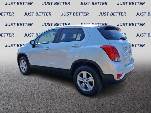 Used 2020 Chevrolet Trax LS w/ Tint and Cruise Package image 4