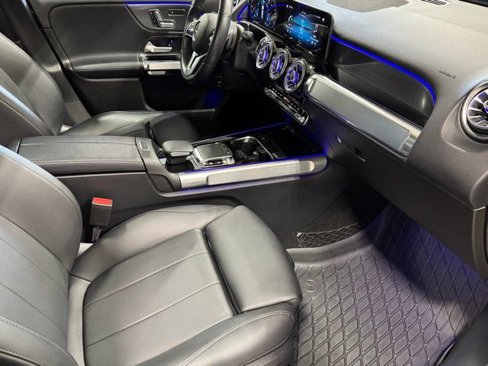 Used 2020 Mercedes-Benz GLB 250 4MATIC image 33