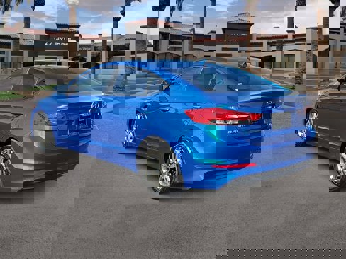 Used 2017 Hyundai Elantra SE image 6