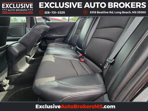 Used 2017 Honda Accord Sport image 10