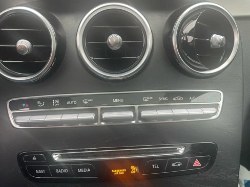 Used 2019 Mercedes-Benz GLC 300 4MATIC image 8