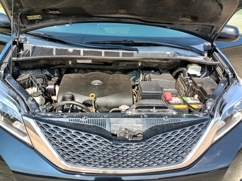 Used 2017 Toyota Sienna SE image 34