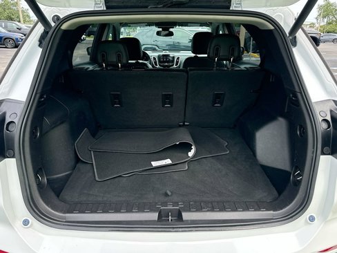 Used 2018 Chevrolet Equinox Premier image 24