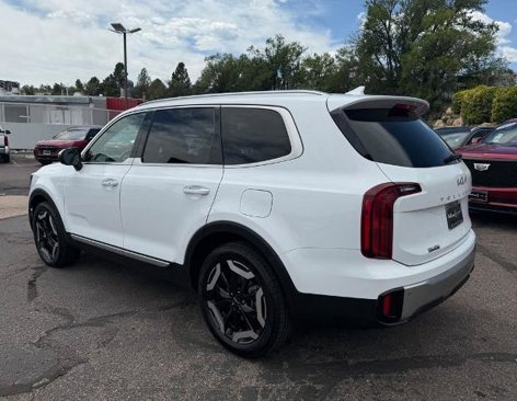 Used 2023 Kia Telluride S image 5