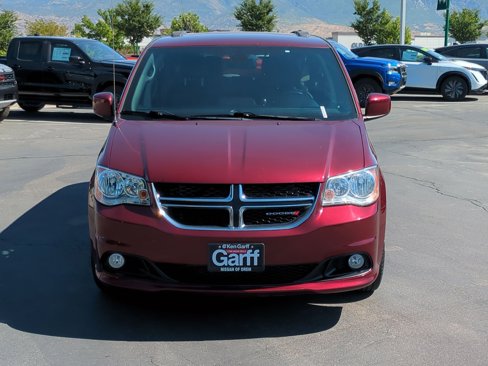 Used 2020 Dodge Grand Caravan SXT image 11