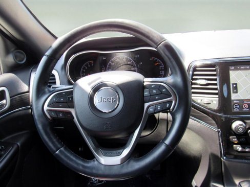 Used 2020 Jeep Grand Cherokee Limited image 17