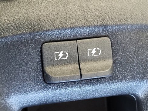 Used 2021 Nissan Versa SV image 13