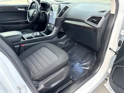 Used 2022 Ford Edge SE w/ Black Appearance Package image 14
