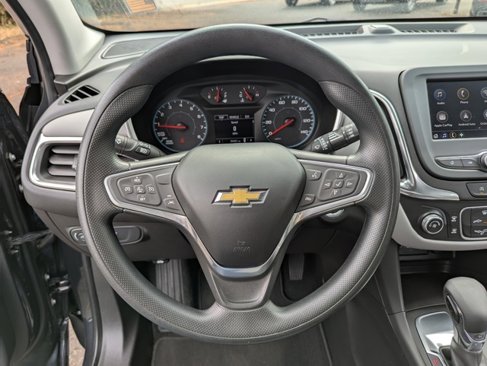 Used 2022 Chevrolet Equinox LS image 13
