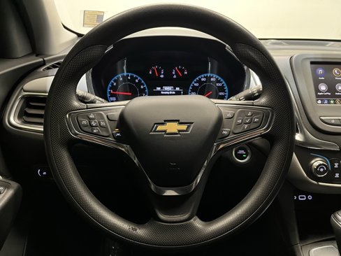 Used 2020 Chevrolet Equinox LS image 6