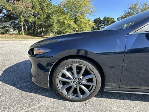 Used 2019 MAZDA MAZDA3 Hatchback image 10