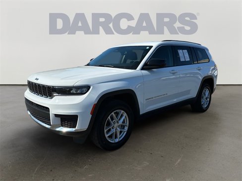 Used 2023 Jeep Grand Cherokee L Laredo image 3