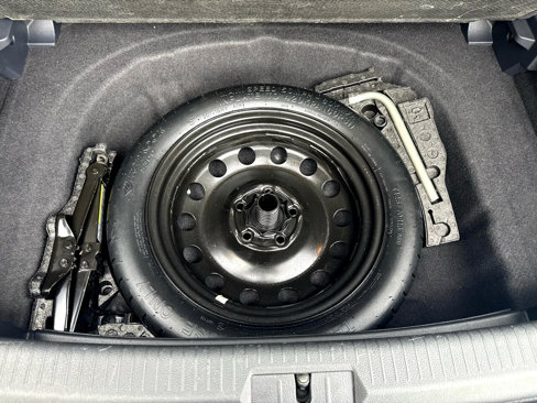Used 2017 Volkswagen Golf S image 23