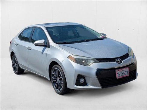 Used 2016 Toyota Corolla S image 3