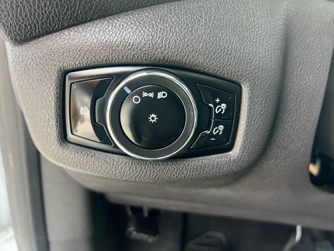 Used 2016 Ford Transit Connect XLT image 21