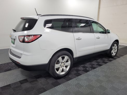 Used 2017 Chevrolet Traverse LT w/ Style and Technology Package image 10