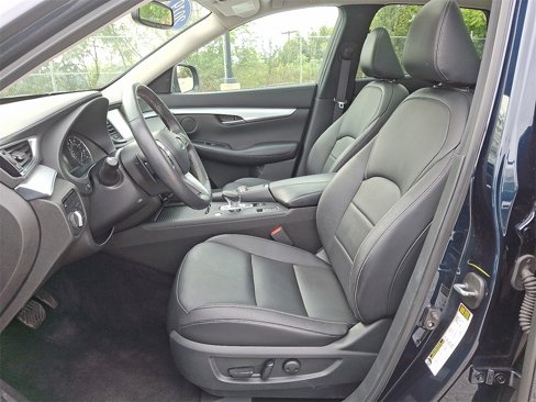 Used 2019 INFINITI QX50 Luxe w/ Navigation Package image 16