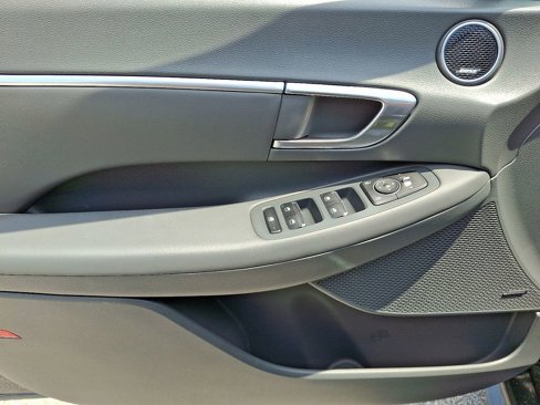 Used 2022 Hyundai Sonata SEL Plus image 11