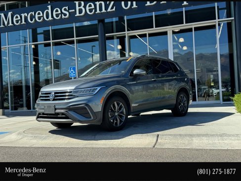 Used 2022 Volkswagen Tiguan SE image 1