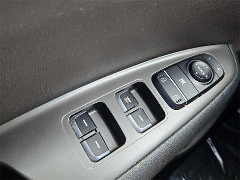 Used 2019 Kia Optima LX image 26