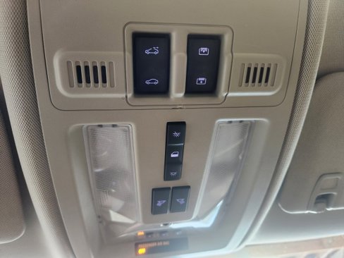 Used 2014 Cadillac SRX Luxury image 21