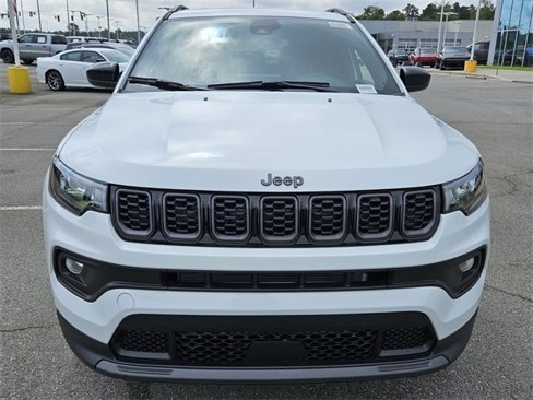 New 2026 Jeep Compass Latitude image 2