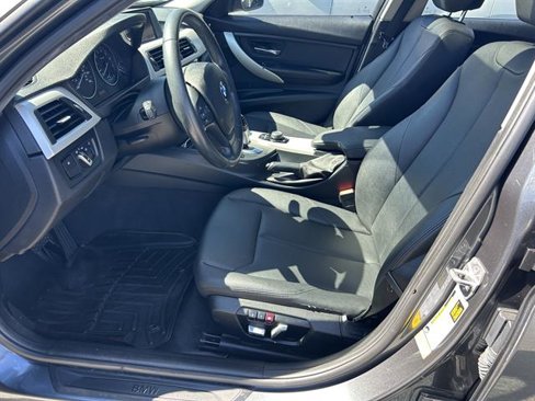 Used 2016 BMW 320i Sedan image 11